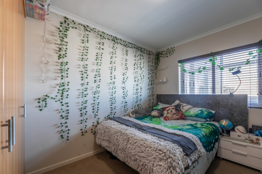 3 Bedroom Property for Sale in Waves Edge Western Cape